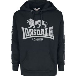 Lonsdale London Santley Bluza z kapturem czarny. Czarne bluzy męskie marki Lonsdale London, xl, z aplikacjami, z lycry, z kapturem, bez rękawów, z kapturem. Za 164,90 zł.