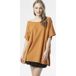 Camelowy T-shirt Sirefa. Brązowe bluzki damskie Born2be, xl, bez wzorów, bez kołnierzyka, bez rękawów. W wyprzedaży za 69,99 zł.