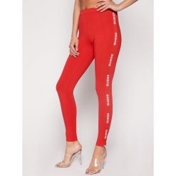 Legginsy Guess Sideband O02A14 JR05I. Czerwone spodnie damskie Guess, m, z aplikacjami, z elastanu. Za 179,00 zł.