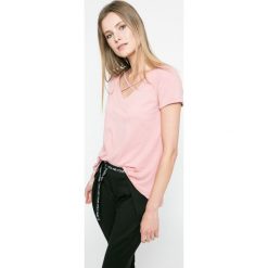 Answear - Top. Różowe topy damskie marki ANSWEAR, z dzianiny. W wyprzedaży za 39,90 zł.