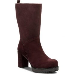 Kozaki UNISA - Katsi Bbs Grape Bbsuede Cs. Czerwone buty zimowe damskie marki Unisa, z polaru, przed kolano, na wysokim obcasie, na obcasie. W wyprzedaży za 429,00 zł.