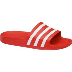 Klapki damskie adidas Adilette Aqua adidas czerwone. Czerwone klapki damskie Adidas, bez wzorów, z materiału, bez obcasa. Za 99,90 zł.