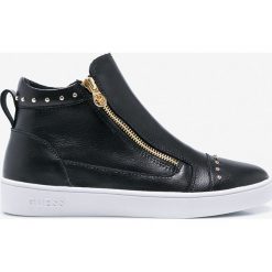 Guess Jeans - Buty. Czarne koturny damskie Guess Jeans, z okrągłym noskiem, na obcasie. W wyprzedaży za 399,90 zł.