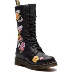 Glany DR. MARTENS - 1914 Vonda II 24062001 Black. Czarne buty zimowe damskie marki Dr. Martens, z materiału. W wyprzedaży za 629,00 zł.