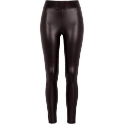 Happy Holly Legginsy Andrea czarny female czarny 36/38. Czarne legginsy damskie Happy Holly, bez wzorów, z gumy. W wyprzedaży za 69,00 zł.