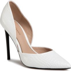 Szpilki MARCIANO GUESS - 0GG9D2 9312Z TWHT. Białe półbuty damskie MARCIANO GUESS, z aplikacjami, ze skóry, bez obcasa, na obcasie, bez zapięcia. Za 839,00 zł.