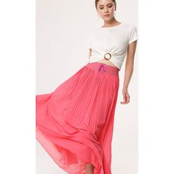 Różowa Spódnica Rubberneck. Różowe spódniczki damskie Born2be, na co dzień, s, w paski, wizytowe, maxi, proste. Za 59,99 zł.