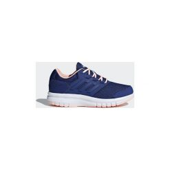 Buty Dziecko adidas Buty Galaxy 4 Shoes. Niebieskie trampki dziewczęce Adidas, bez wzorów, bez zapięcia. Za 179,00 zł.