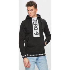 Jack & Jones - Bluza. Czarne bluzy męskie Jack & Jones, xl, z nadrukiem, z bawełny, z kapturem, bez rękawów, z kapturem. W wyprzedaży za 79,90 zł.