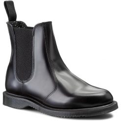 Sztyblety DR. MARTENS - Flora 14649001 Black. Czarne botki damskie skórzane marki Dr. Martens. W wyprzedaży za 499,00 zł.
