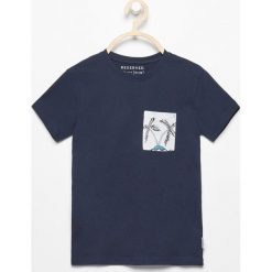T-shirt z kieszonką - Granatowy. Niebieskie t-shirty chłopięce marki Reserved, l. Za 39,99 zł.