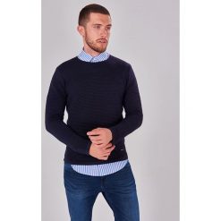 Swetry klasyczne męskie: Sweter w kolorze granatowym