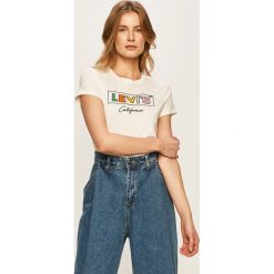 Levi's - T-shirt. Białe bluzki damskie Levi's®, s, z nadrukiem, z bawełny, casualowe, z okrągłym kołnierzem. Za 99,90 zł.