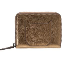 Portfele damskie: Liebeskind Berlin CONNYH7 GLOBETROTTER Portfel sioux beige metallic