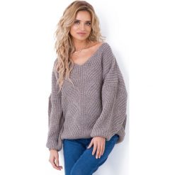 Sweter F646 beżowy. Brązowe swetry damskie Tagless, s, bez wzorów, z wełny, eleganckie, bez rękawów, bez kaptura. Za 123,50 zł.