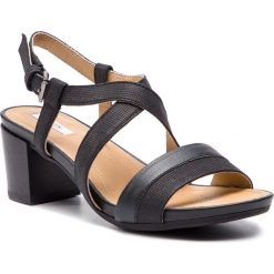 Sandały GEOX - D Symi B D7273B 0SKBV C9999 Black. Czarne klapki damskie Geox, bez wzorów, ze skóry, bez obcasa, na obcasie. W wyprzedaży za 259,00 zł.