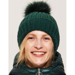 Czapka z puszystym pomponem - Turkusowy. Niebieskie czapki zimowe damskie marki House. Za 29,99 zł.