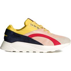 Buty BOGNER MALAGA 1 B. Brązowe buty sportowe damskie Bogner, w kolorowe wzory, ze skóry, sportowe. W wyprzedaży za 924,00 zł.