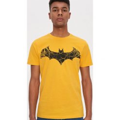 T-shirt Batman - Żółty. Żółte t-shirty męskie House, s, z motywem z bajki, bez kołnierzyka. Za 49,99 zł.