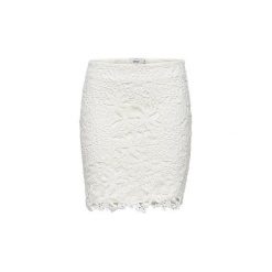 Spódnice krótkie Only FALDA onlDORIS ANGLAISE SKIRT OTW. Białe spódniczki damskie ONLY, bez wzorów, krótkie, mini. Za 184,48 zł.