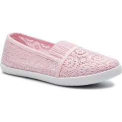 Trampki NELLI BLU CSSB17-02. Różowe trampki dziewczęce Nelli Blu, bez wzorów, z materiału, bez zapięcia. Za 39,99 zł.