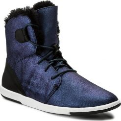 Botki EMU AUSTRALIA - Winton W11132 Midnight/Black. Niebieskie botki damskie na zamek EMU Australia, z materiału. W wyprzedaży za 329,00 zł.
