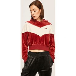 Nike Sportswear - Bluza. Brązowe bluzy damskie Nike Sportswear, s, bez wzorów, z elastanu, bez rękawów, z kapturem. W wyprzedaży za 229,90 zł.