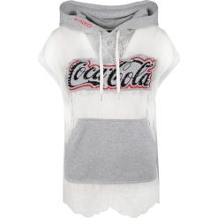 Pinko Bluza "Coca-Cola Rabarbaro". Białe bluzy damskie Pinko, z aplikacjami, z tkaniny, z krótkim rękawem, krótkie, bez kaptura. Za 349,00 zł.