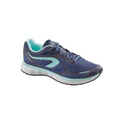 Buty do biegania KIPRUN FAST damskie. Niebieskie buty sportowe damskie KALENJI, z gumy, do biegania. Za 249,99 zł.