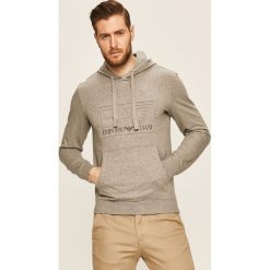 EA7 Emporio Armani - Bluza. Czarne bluzy męskie EA7 Emporio Armani, m, z aplikacjami, z elastanu, z kapturem, bez rękawów, z kapturem. W wyprzedaży za 399,90 zł.