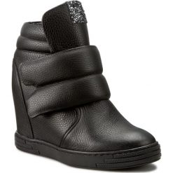 Sneakersy KARINO - 1915/076-P Czarny. Czarne półbuty damskie Karino, ze skóry. W wyprzedaży za 269,00 zł.