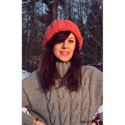 Czapka beanie pomarańczowa z wełną. Brązowe czapki zimowe damskie marki Pakamera, z wełny. Za 105,00 zł.