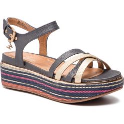 Espadryle WRANGLER - Tropical Nico WL91602A Navy 016. Żółte espadryle damskie Wrangler, bez wzorów, ze skóry ekologicznej, bez obcasa. W wyprzedaży za 199,00 zł.