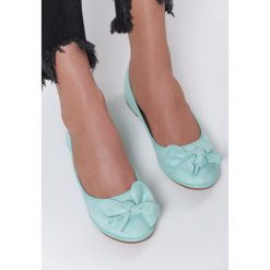Miętowe Balerinki Walk This Way. Zielone baleriny damskie Renee, bez wzorów, bez obcasa, na płaskiej podeszwie. Za 39,99 zł.