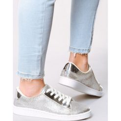 Srebrne Buty Sportowe Crash. Szare buty sportowe damskie Multu, bez wzorów, sportowe. Za 29,99 zł.
