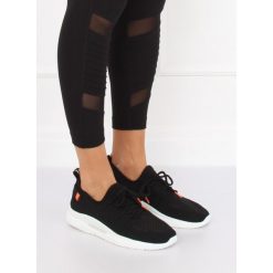 Buty sportowe czarne ROWENE. Czarne buty sportowe damskie FunKee.pl, bez wzorów, z tkaniny, sportowe, na fitness i siłownię. Za 87,99 zł.