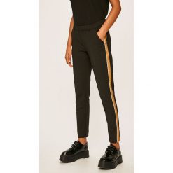 Scotch & Soda - Spodnie. Czarne spodnie damskie Scotch & Soda, s, z elastanu. W wyprzedaży za 299,90 zł.