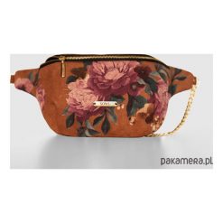 Mała zamszowa nerka w kwiaty #CrueltyFree. Nerki damskie Pakamera, w kwiaty, z zamszu, małe, zamszowe, bez dodatków. Za 340,00 zł.