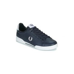 Buty Fred Perry B722 LEATHER. Niebieskie trampki męskie Fred Perry, bez wzorów, bez zapięcia. Za 569,00 zł.