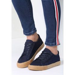 Niebieskie Trampki Cheers. Niebieskie espadryle damskie vices, z aplikacjami, z koronki, bez obcasa, na płaskiej podeszwie. Za 69,99 zł.