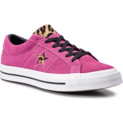 Tenisówki CONVERSE - One Star Ox 163243C Active Fuchsia/White/Black. Różowe półbuty damskie Converse, bez wzorów, ze skóry, bez zapięcia. W wyprzedaży za 249,00 zł.