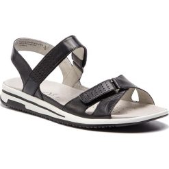 Sandały CAPRICE - 9-28600-22 Black Nappa 022. Czarne klapki damskie Caprice, bez wzorów, ze skóry, bez obcasa. W wyprzedaży za 89,00 zł.