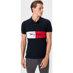 Tommy Hilfiger Autograph Flag Polo Koszulka Niebieski. Niebieskie podkoszulki męskie TOMMY HILFIGER, s, z haftami, z bawełny, bez rękawów. Za 430,95 zł.