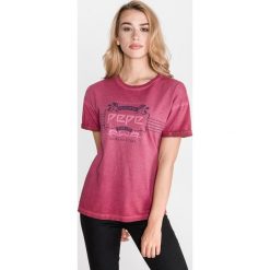 Pepe Jeans Magic Koszulka Czerwony Różowy. Różowe koszulki damskie Pepe Jeans, s, z nadrukiem, z bawełny, vintage, bez kołnierzyka, z krótkim rękawem. Za 176,95 zł.