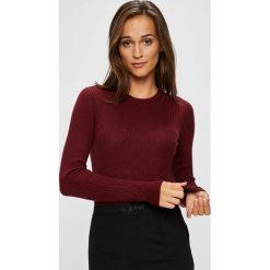 Calvin Klein Jeans - Sweter. Brązowe swetry klasyczne damskie marki Calvin Klein Jeans, s, z wełny, z okrągłym kołnierzem. W wyprzedaży za 249,90 zł.