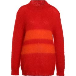 Swetry klasyczne damskie: Mads Nørgaard KRANNY Sweter red orange