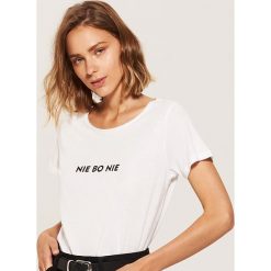 T-shirty damskie: Koszulka z napisem nie bo nie - Biały