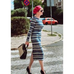 Bordowy beret. Czerwone berety damskie Pakamera, z aplikacjami, z wełny. Za 150,00 zł.