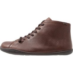 Camper PEU CAMI Botki sznurowane dark brown. Brązowe botki męskie Camper, z materiału, na sznurówki. Za 679,00 zł.