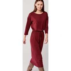 Sukienka Elwina burgundowa melanż 32 bordo. Czerwone sukienki damskie na jesień, s, w paski, z elastanu, z okrągłym kołnierzem, proste. Za 297,00 zł.
